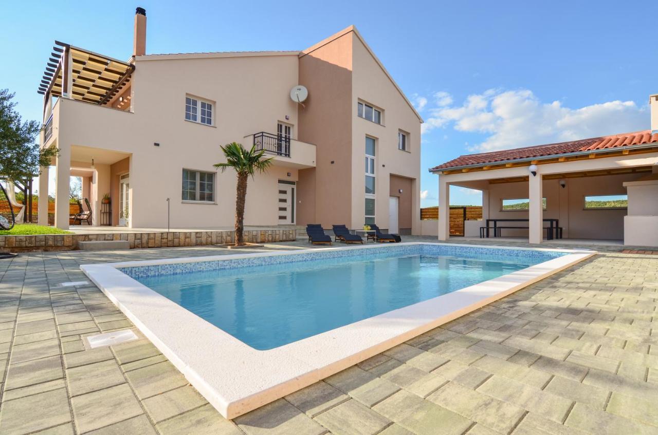 Apartment Villa Troskot بيروفاتش المظهر الخارجي الصورة